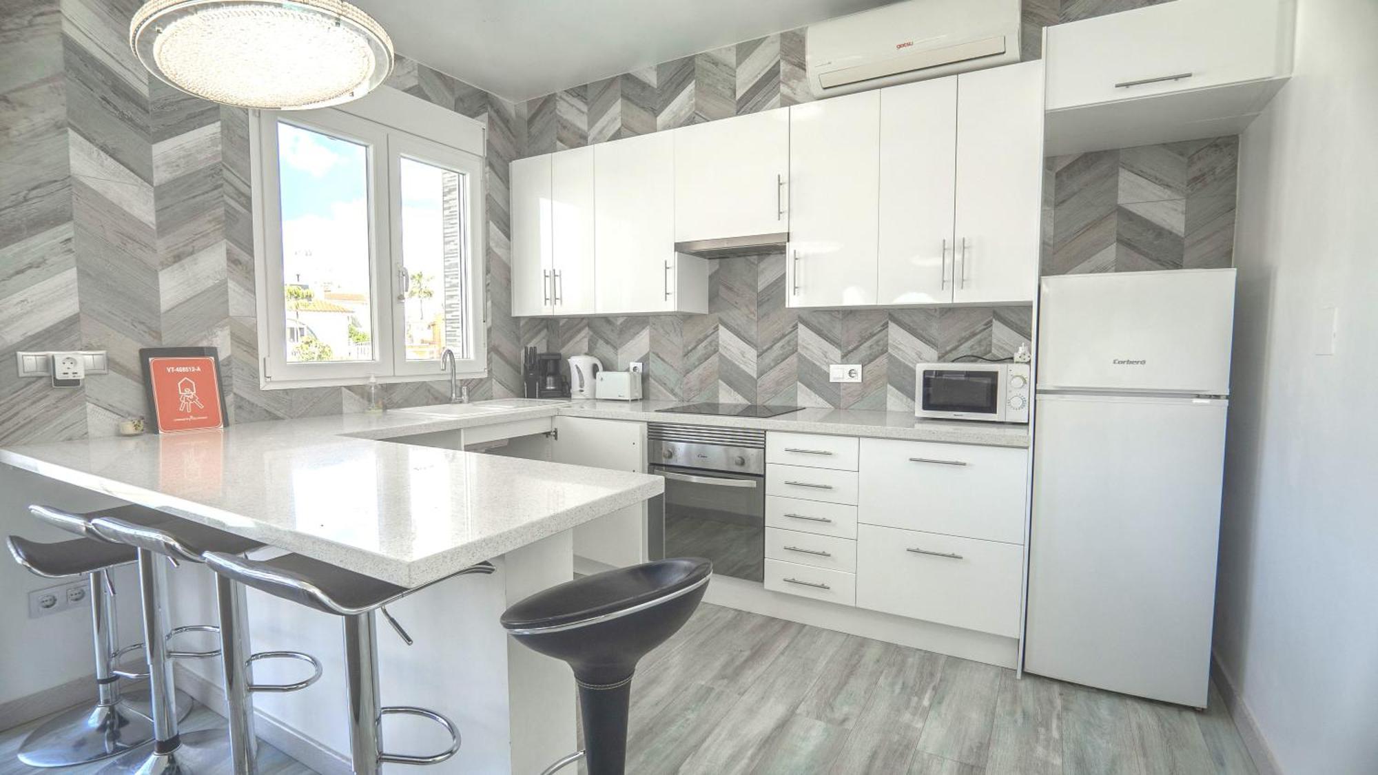 Modern Detached 4 Bed 3 Bath Villa With Private Pool Close To All Amenities Villamartin  Luaran gambar