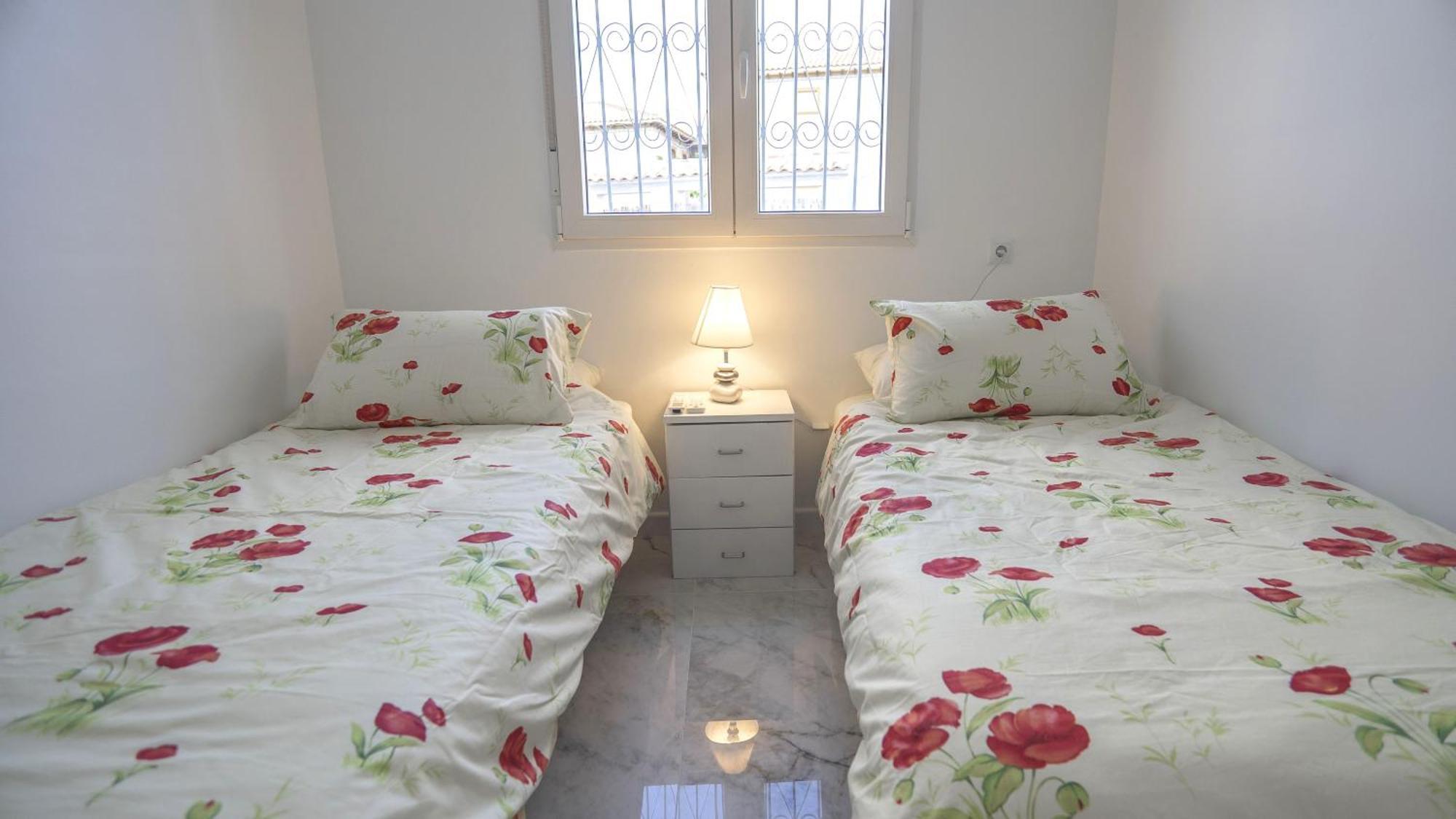 Modern Detached 4 Bed 3 Bath Villa With Private Pool Close To All Amenities Villamartin  Luaran gambar