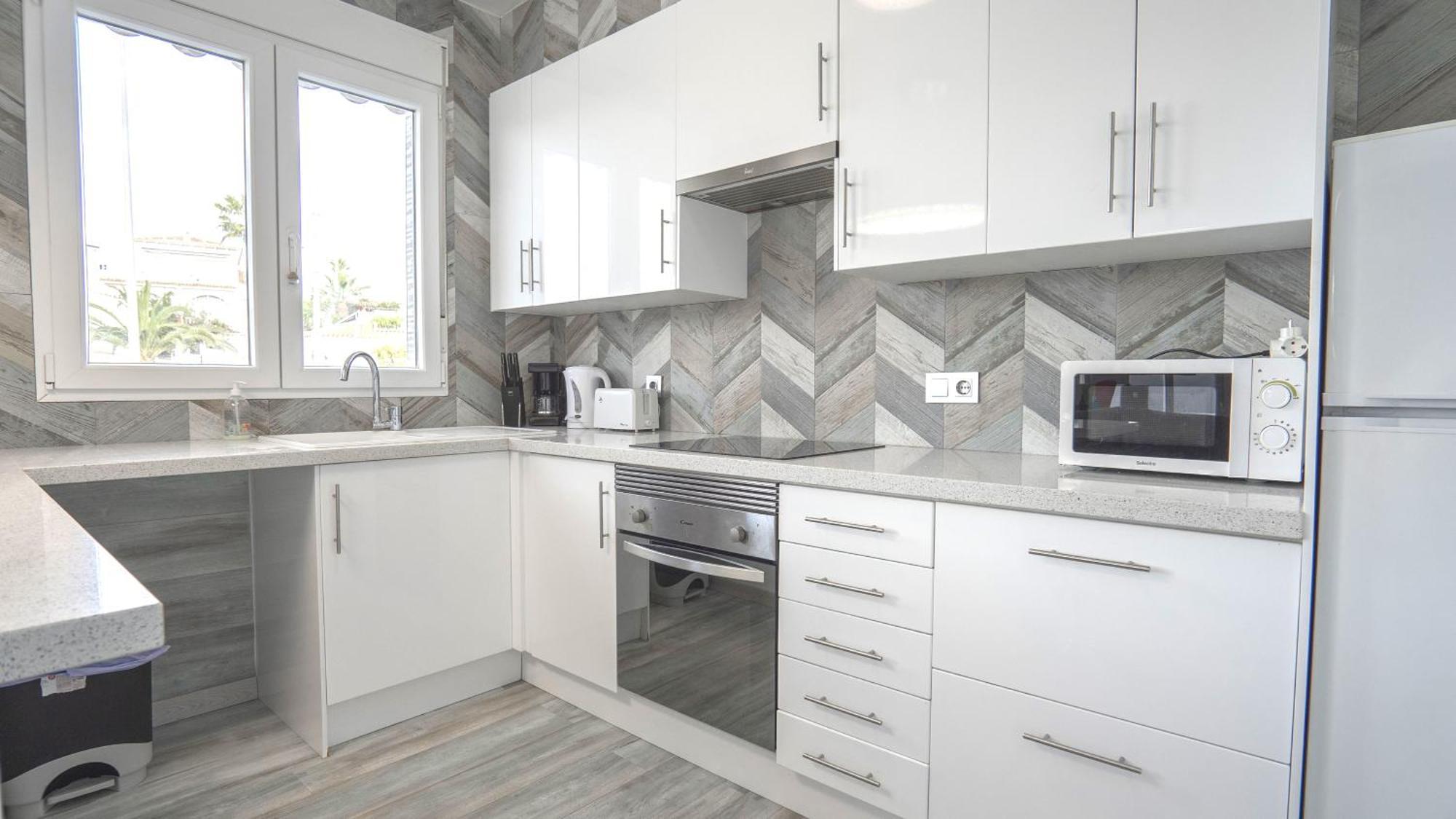 Modern Detached 4 Bed 3 Bath Villa With Private Pool Close To All Amenities Villamartin  Luaran gambar