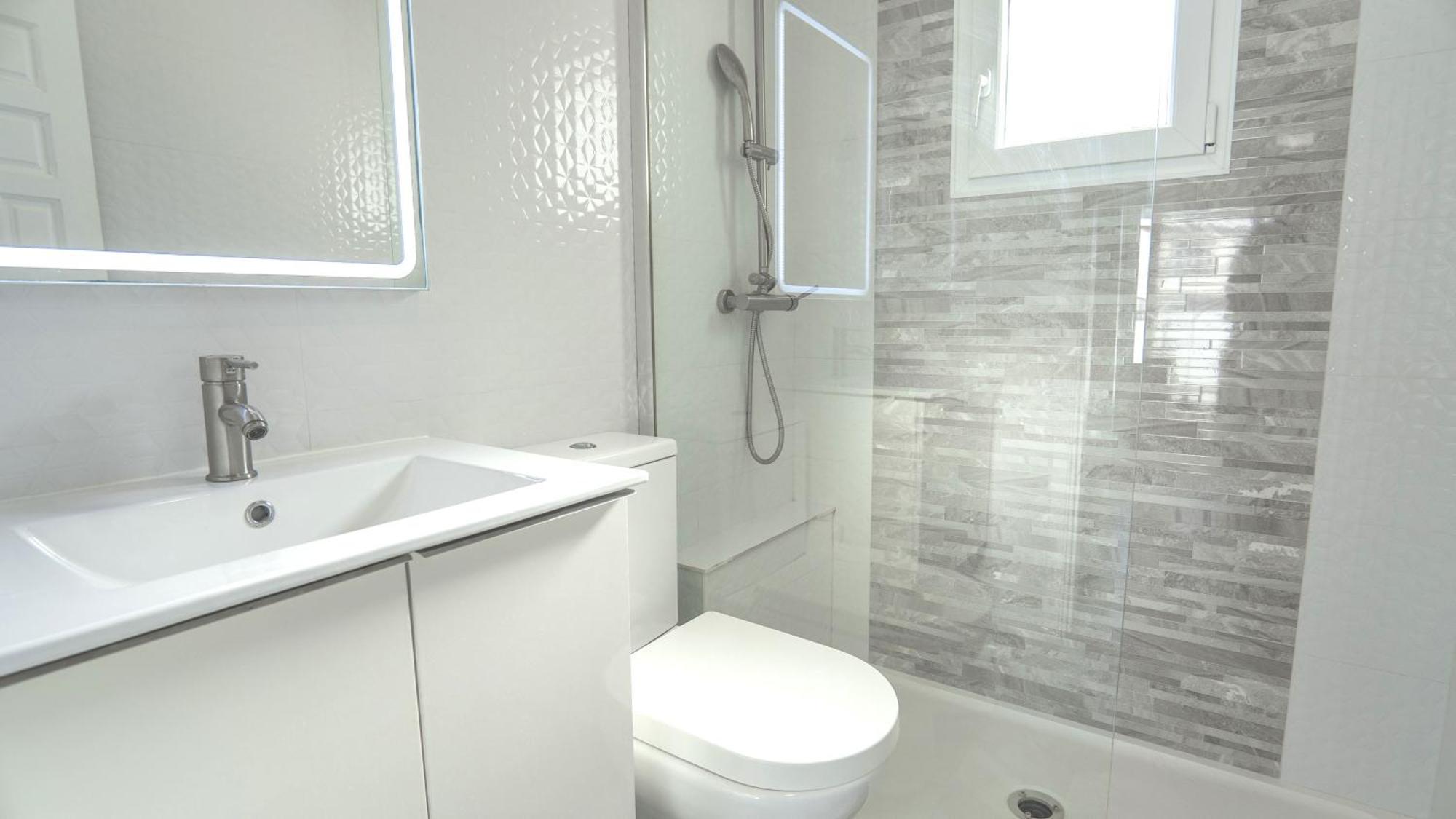 Modern Detached 4 Bed 3 Bath Villa With Private Pool Close To All Amenities Villamartin  Luaran gambar
